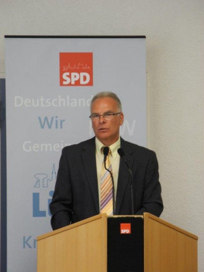 Bürgermeisterkandidat Rolf Möller hielt eine beeindruckende Rede