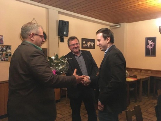 Udo Kath und Sven Weber gratulieren Robert Schmidt zum Vorsitz des SPD OV Lünen-Beckinghausen